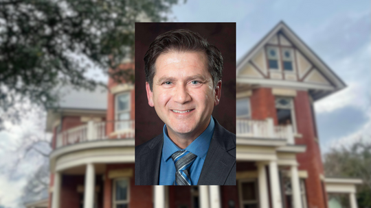 City manager pick rejects Elgin offer