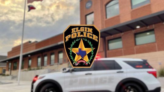 Elgin man dies in Manor accident