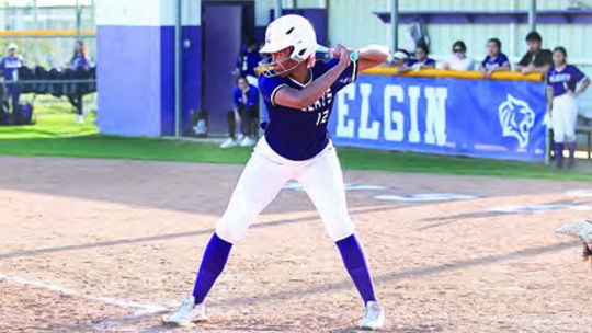 Elgin softball loses tough trio of games