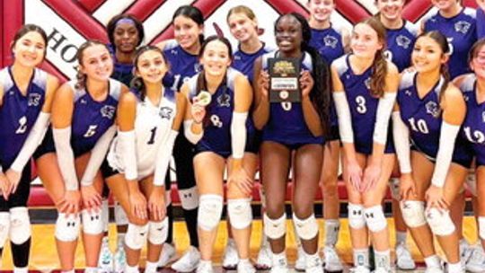 Lady Cats volleyball opens season 7-3