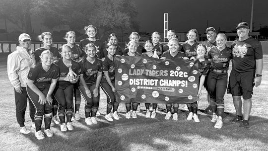Lady Tigers stay flawless for district championship