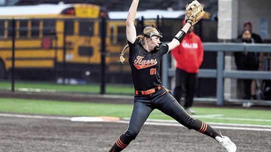 Smithville softball swept in area round