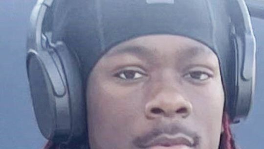 Teen killed in shooting, 17-year-old charged