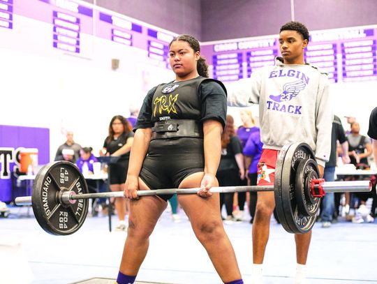 Area powerlifters compete at Smithville