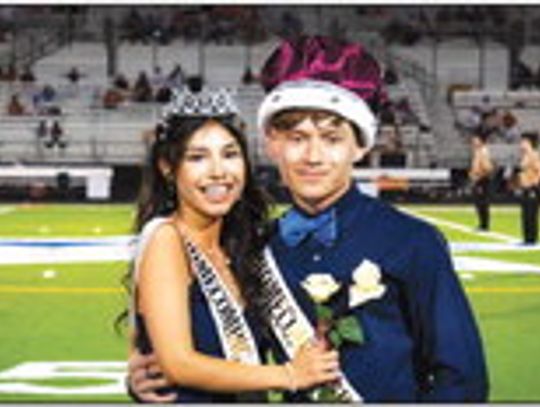 Bastrop Bears crown king and queen