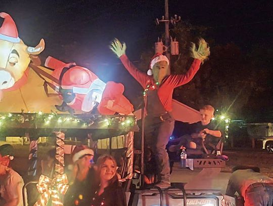 Bastrop brings Christmas early