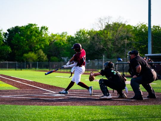 Bastrop splits final regular-season series with McCallum