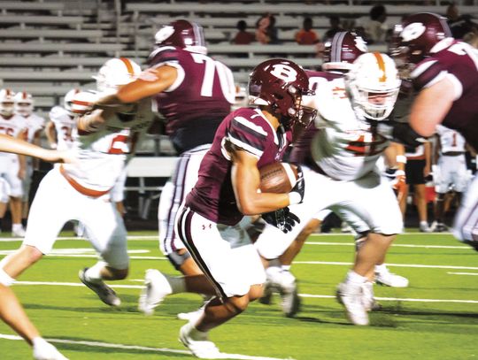 Bears football corrals rival Cedar Creek