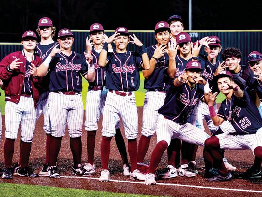 Bears sweep Eagles in district matchup