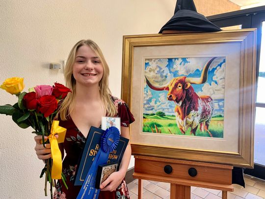 Cedar Creek sophomore wins top prize in Texas art contest