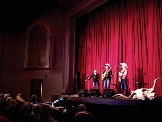 CORBIN TO HEADLINE COWBOY POETRY
