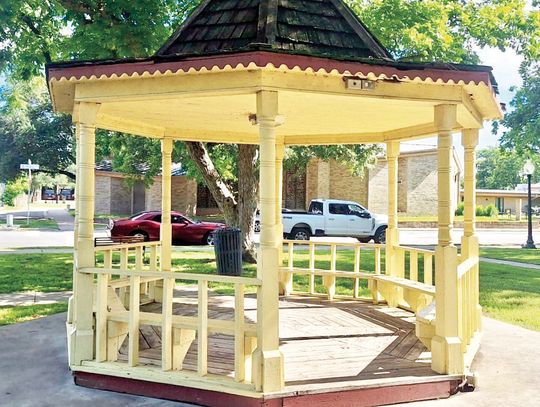 County OKs courthouse gazebo rebuild