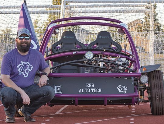 Elgin High School introduces electric vehicle