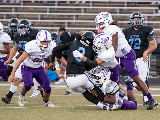 Elgin rolls past Northeast, turns attention to Taylor