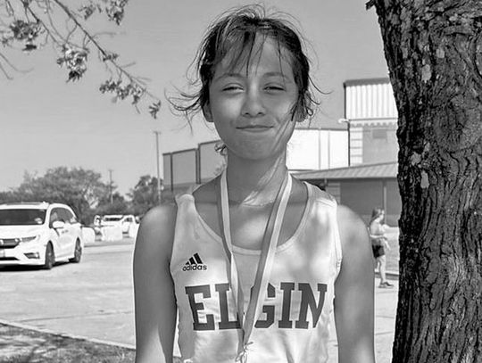 Elgin runners show promise at Brenham meet