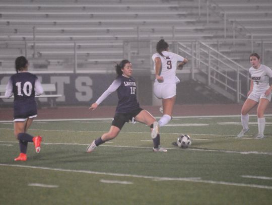 Elgin soccer goes 1-1 vs. Cougars