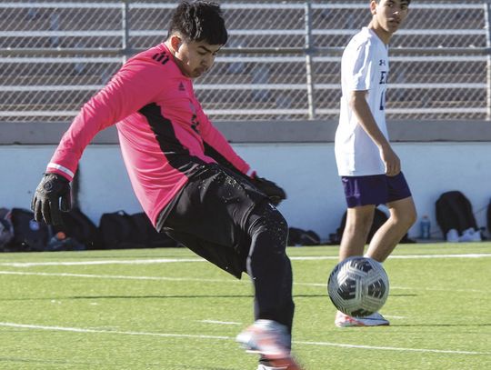 Elgin wins first district match