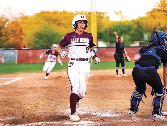 Lady Bears knock off Hendrickson