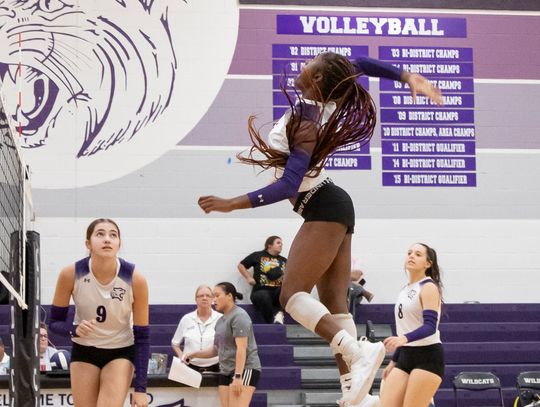 Lady Cats notch first district win since 2022
