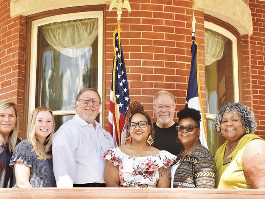 Newly elected city council members sworn in