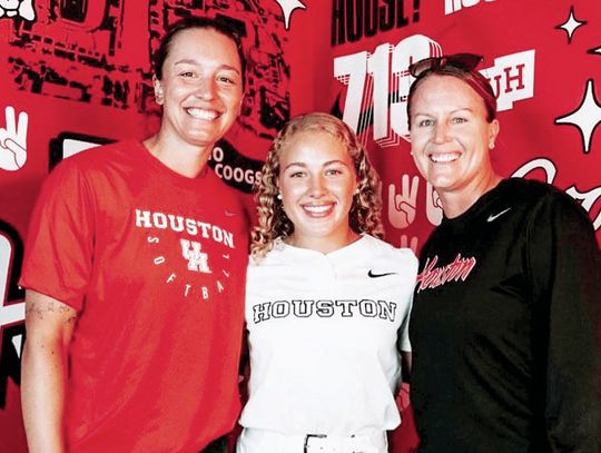 Smithville’s Otto commits to Houston softball program