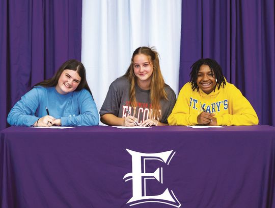 Three Lady Wildcats sign softball NLI