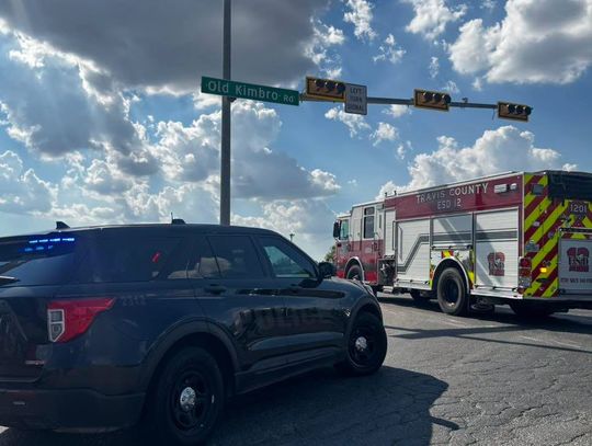 Two killed, child hurt in 18-wheeler crash