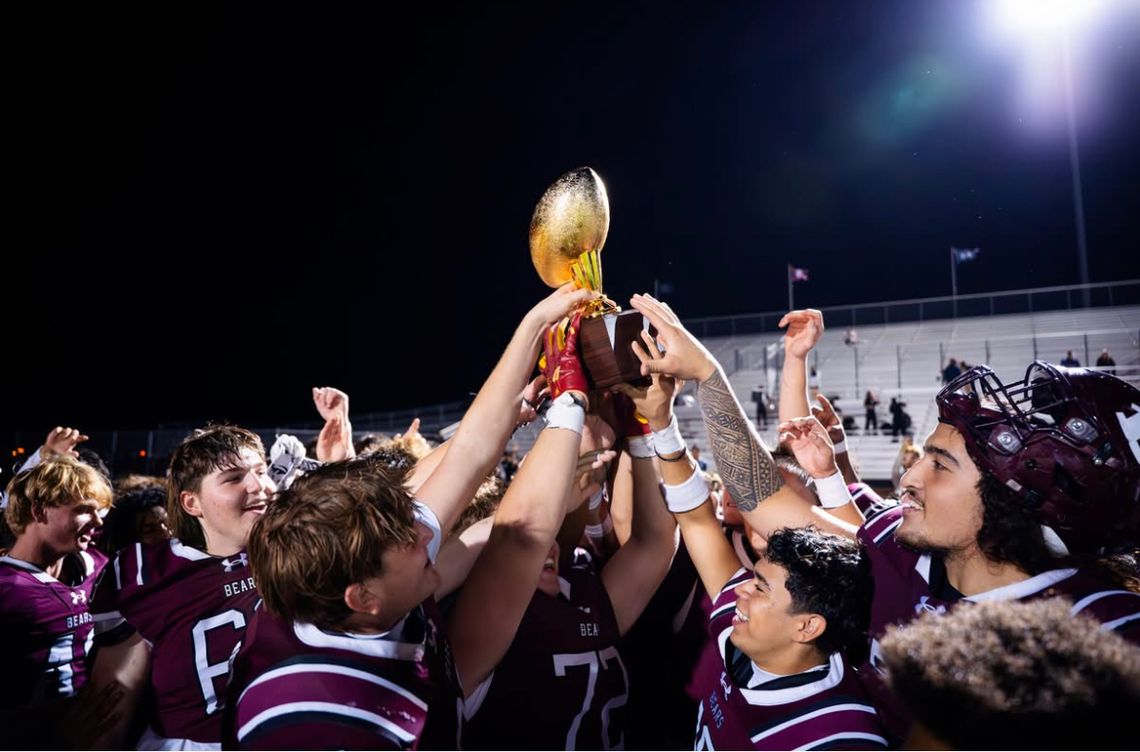 Bastrop routs Burbank, 62-0 Bastrop routs Burbank, 62-0