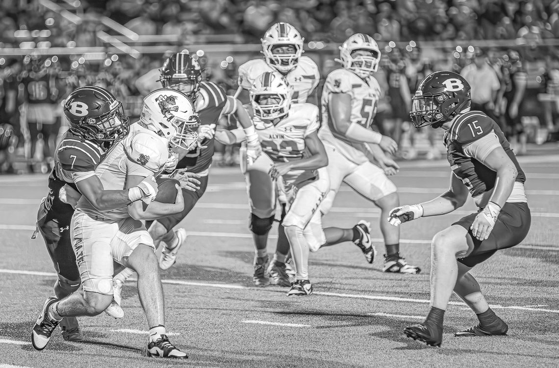 Bears claw through Knights 69-7, stay unbeaten