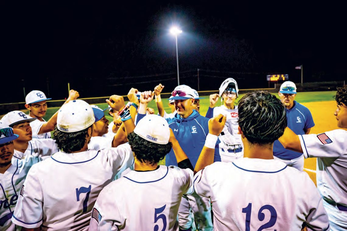 Cedar Creek teams secure different Navarro wins