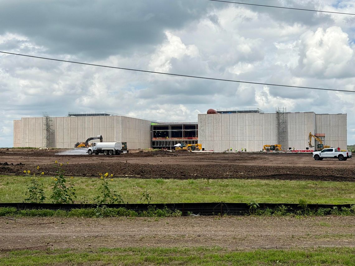 EdgeConneX, commissioners hosting town halls to talk AI data center