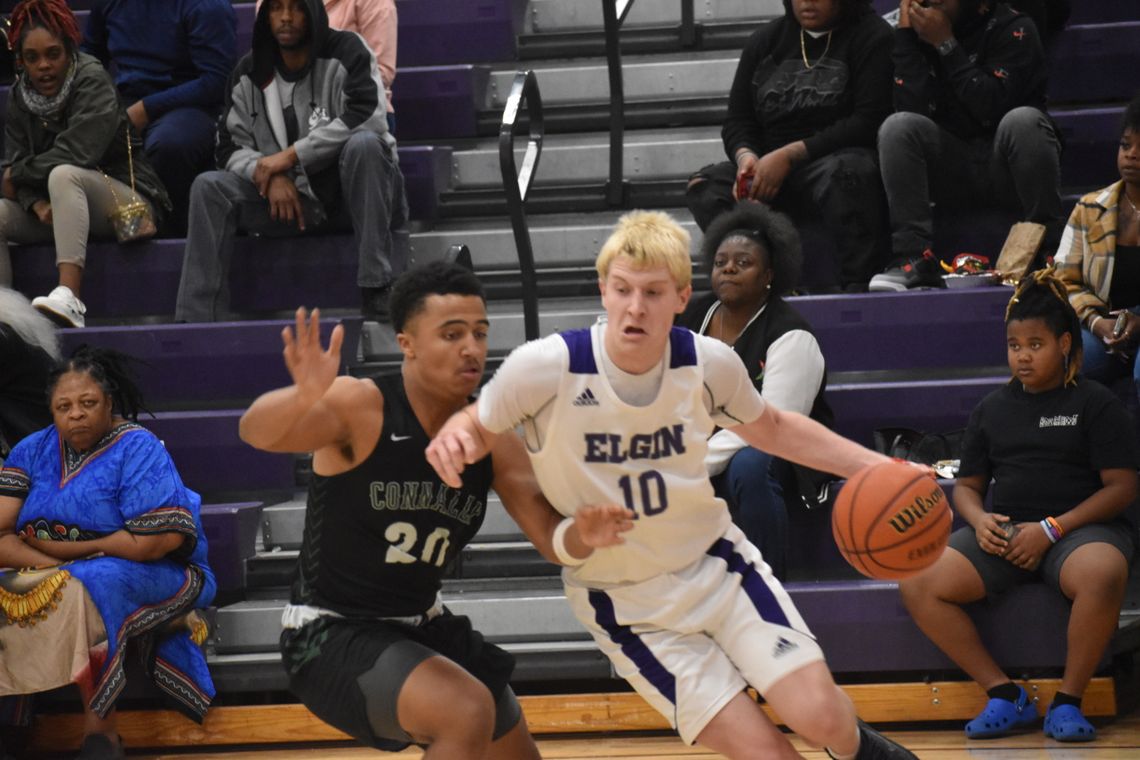 Elgin basketball dealt losses, playoff hopes dwindle 