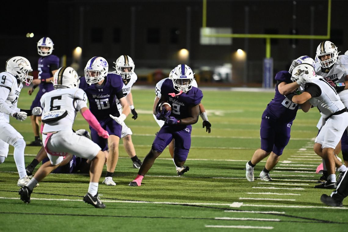 Elgin faces defeat on homecoming
