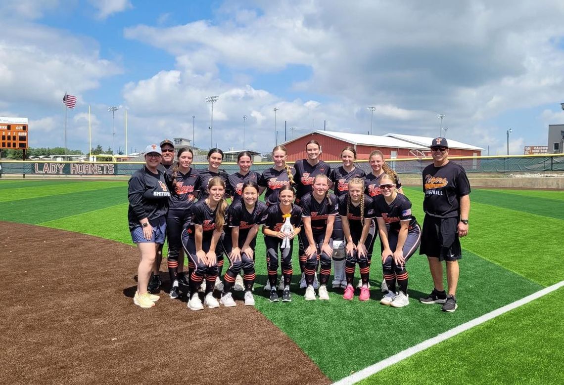 Lady Tigers roll past Navasota, Bellville