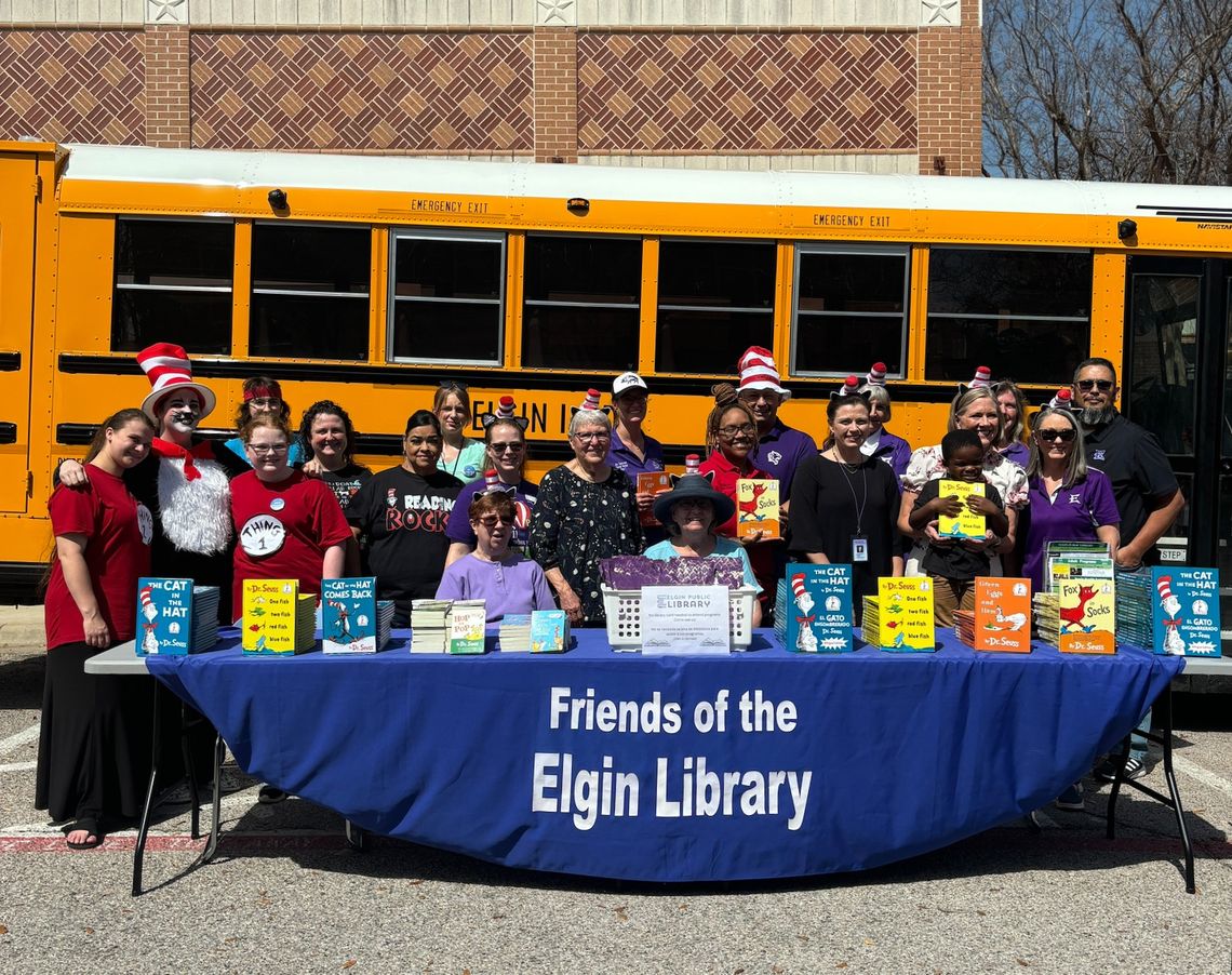 Library unveils new Book Bus