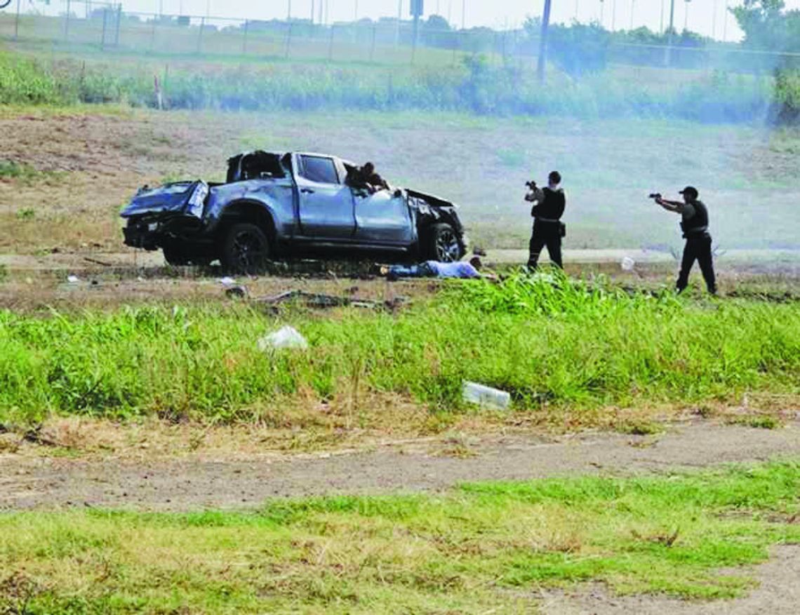 Sheriff Deputies maneuver top-speed inter-county chase