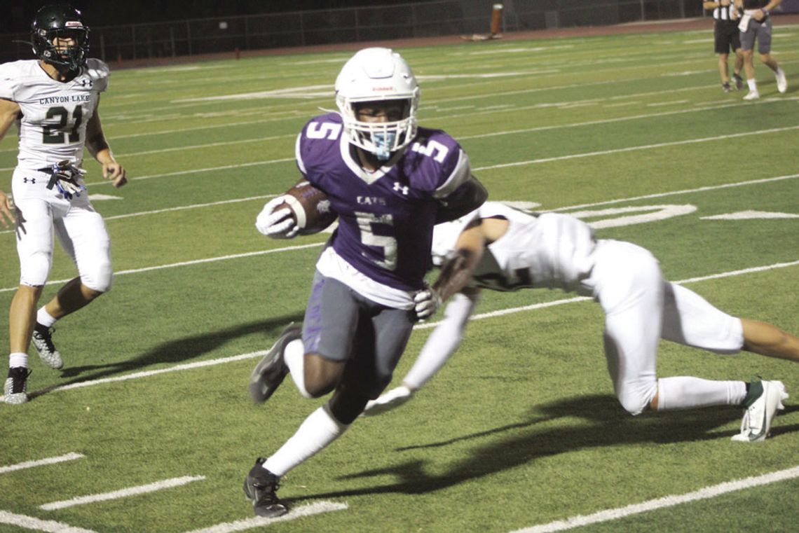 Wildcats football hosts scrimmage vs. Canyon Lake