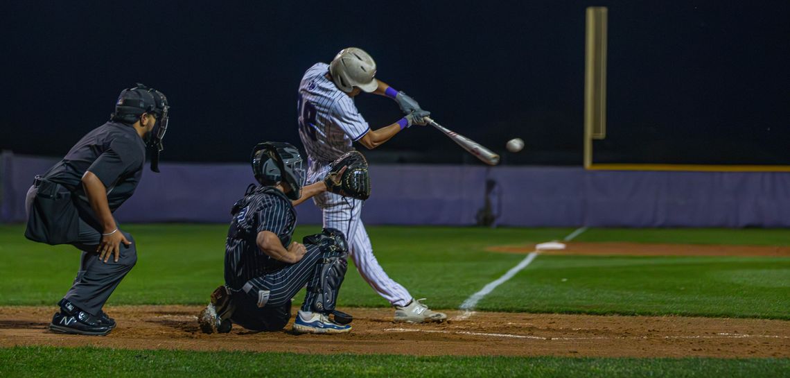 Wildcats struggle in district opener