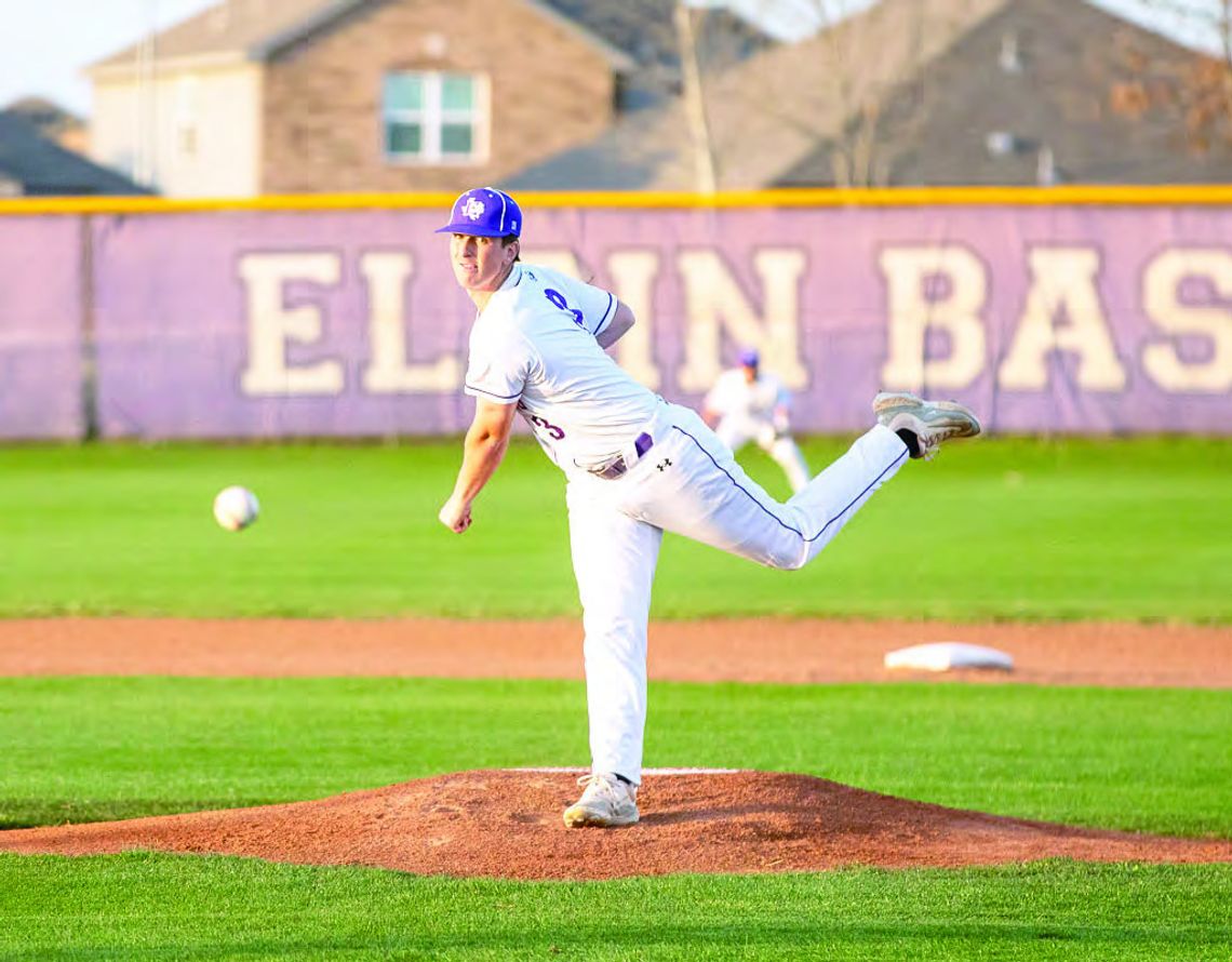 Wildcats struggle to connect in district series