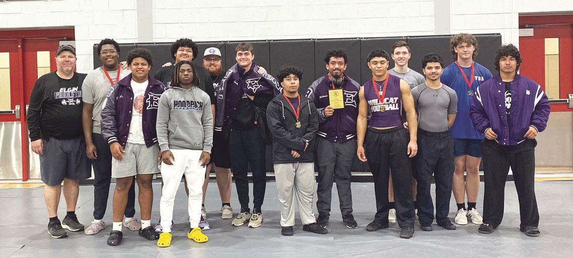 Wildcats thrive at Del Valle meet