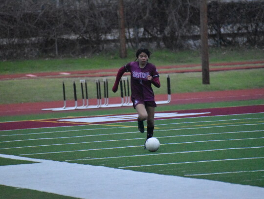  Kailee Sanders races up the field, leading a fast-pace attack for the Lady Bears. Photo by Quinn Donoghue