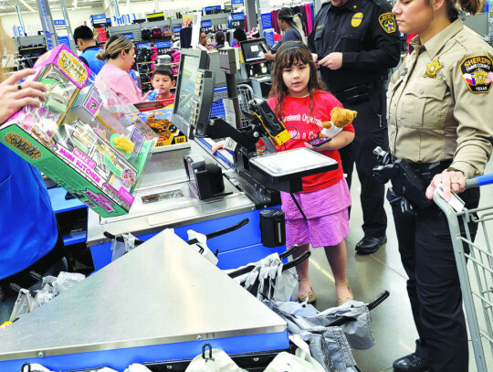 EPD and Sheriff’s Office workers kept the registers busy. Photo courtesy Elgin Juneteenth Organization