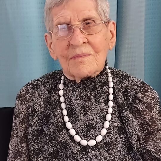 Marion Irene (Larson) Magnuson